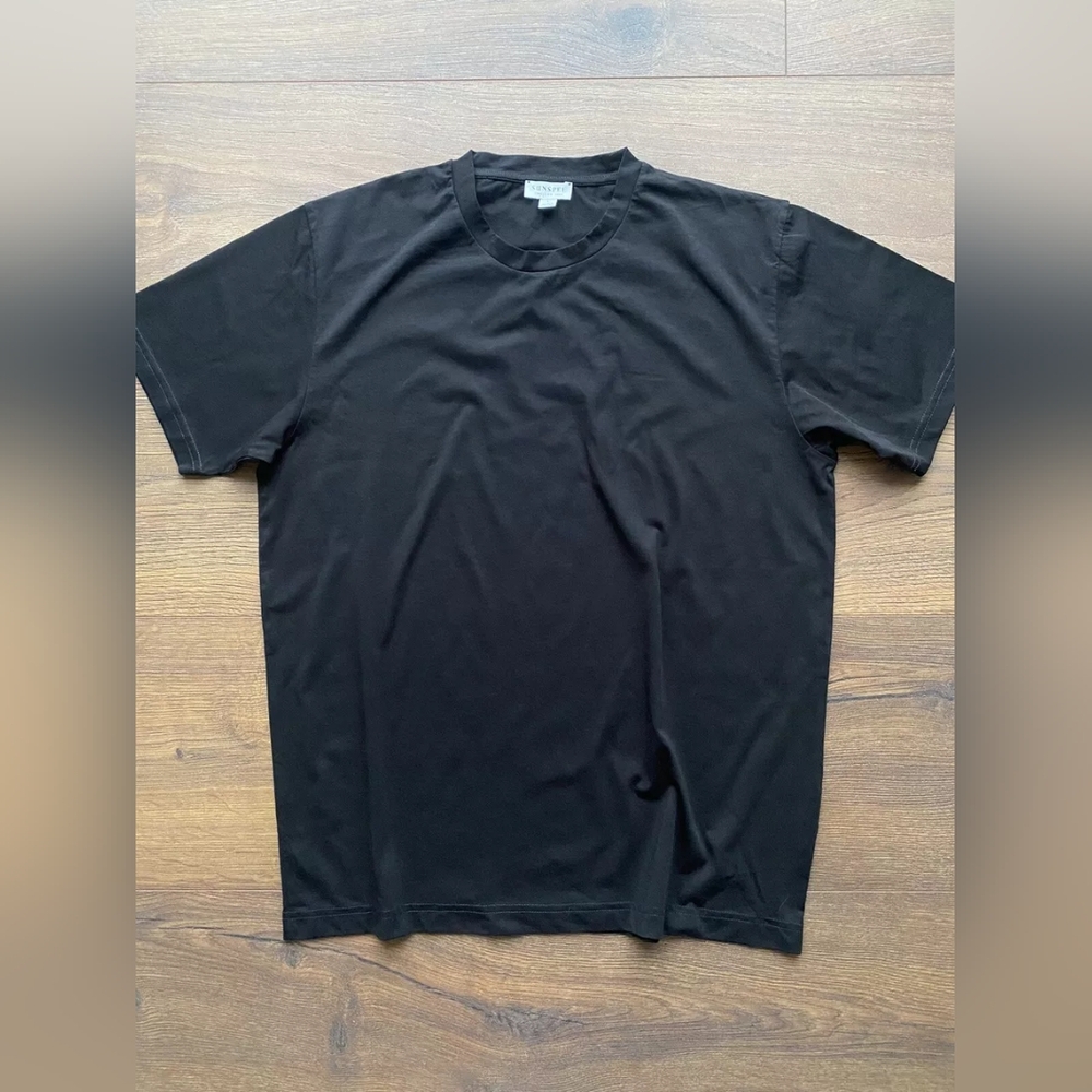 Sunspel Cotton T-Shirt. Black. Large